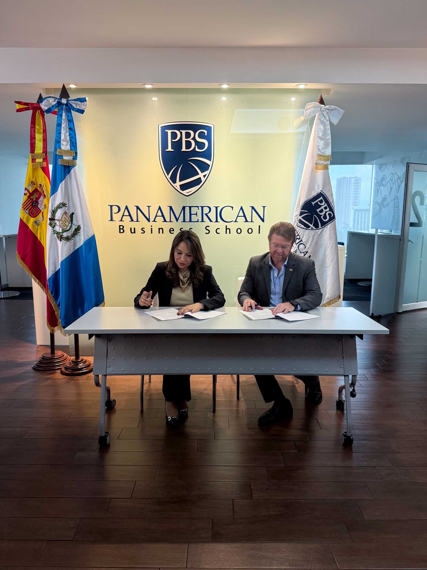 Transformacion e innovacion en Agronegocios Alianza estrategica para la formacion de Lideres 00010